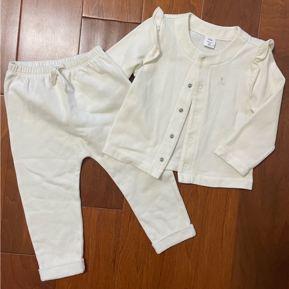 Baby Gap Set Off-White Long Sleeve Cardigan Sweater and Sweatpants 18-24 Months - Picture 2 of 14
